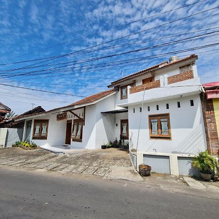 Brb Guesthouse Banyuwangi  Exterior foto